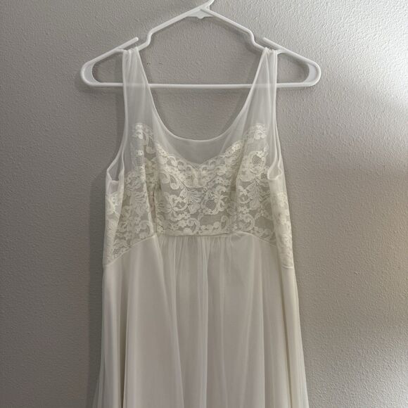 VTG Shadowline Peignoir Set Bridal Medium White Gown Nylon Double Chiffon Pearls - Picture 4 of 16